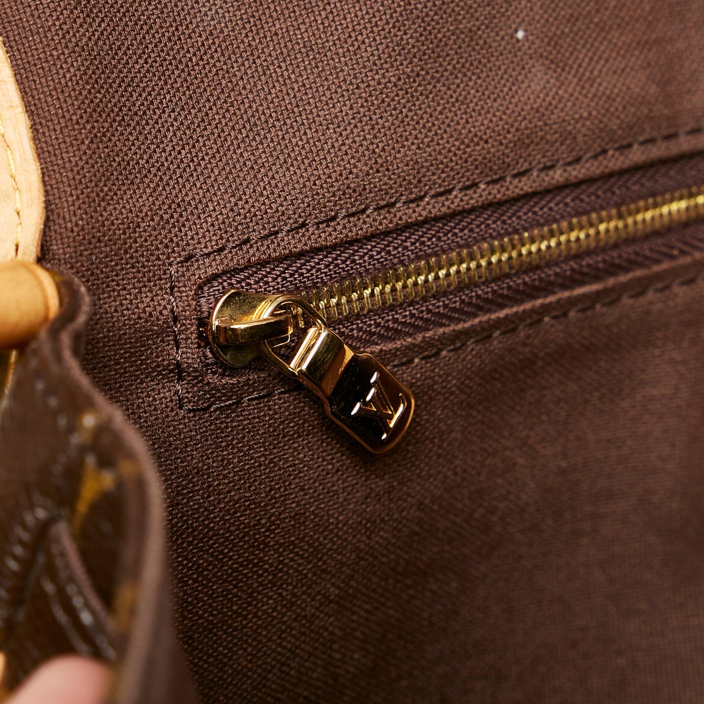 Louis Vuitton Monogram Menilmontant PM (SHG-32654)