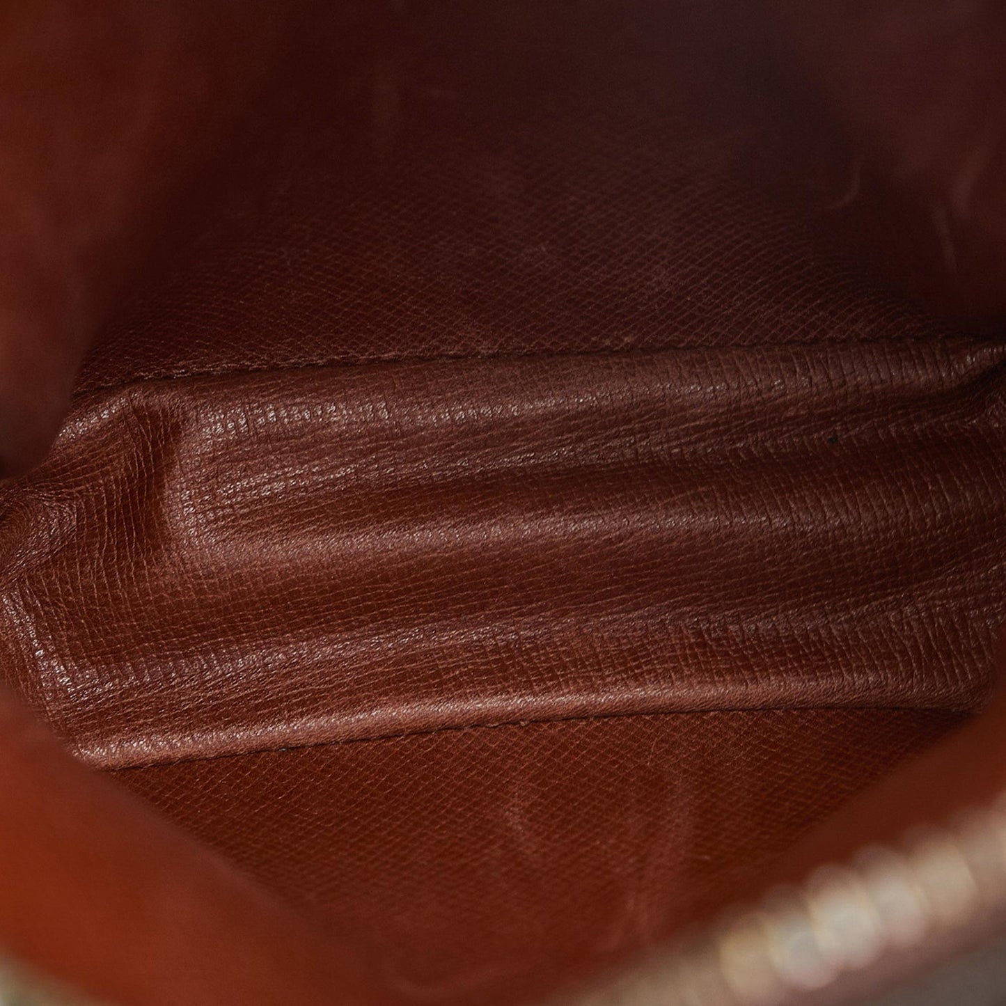 Louis Vuitton Monogram Mini Danube (SHG-cKX3J5)
