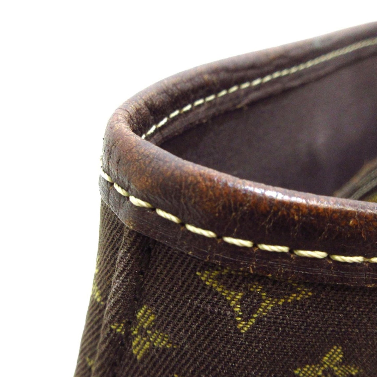Louis Vuitton Monogram Mini Lin Bucket PM (SHG-6Z7MzR)