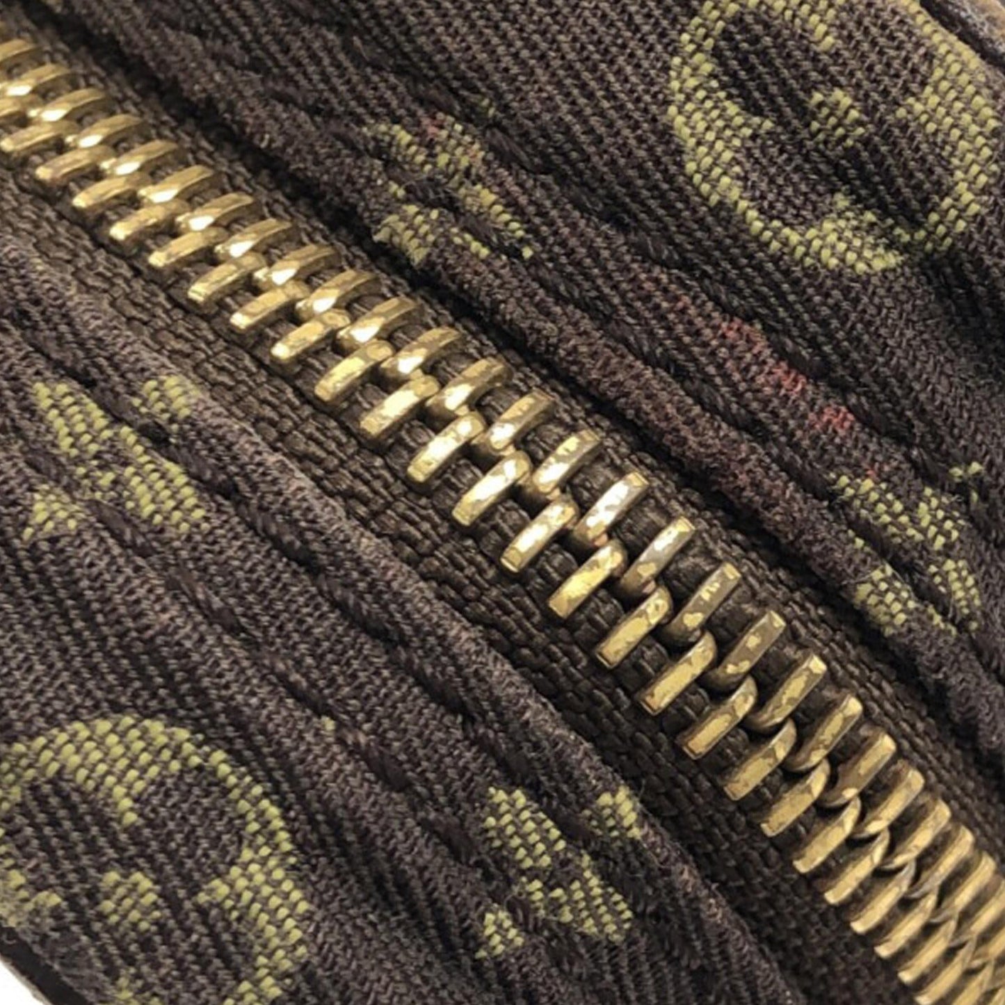 Louis Vuitton Monogram Mini Lin Danube (SHG-6hvEzA)