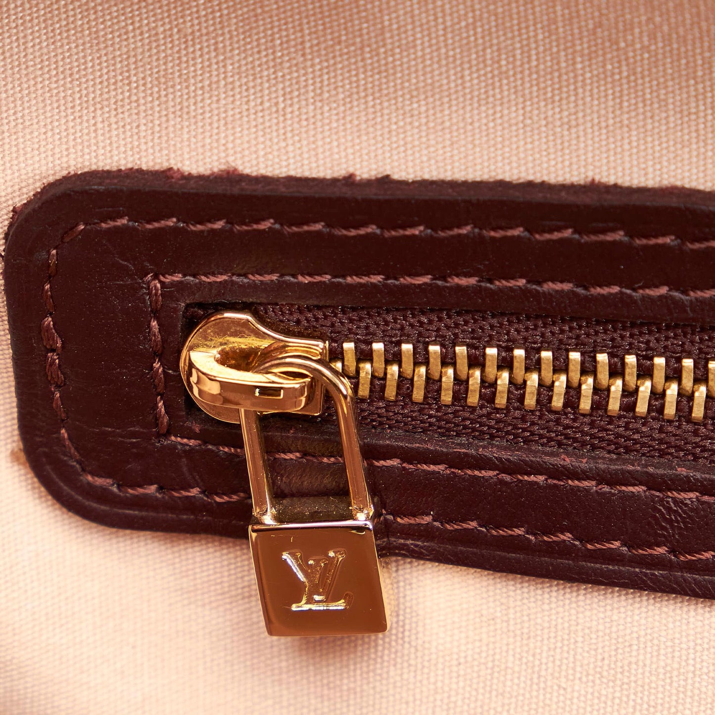 Louis Vuitton Monogram Mini Lin Josephine PM (SHG-28341)