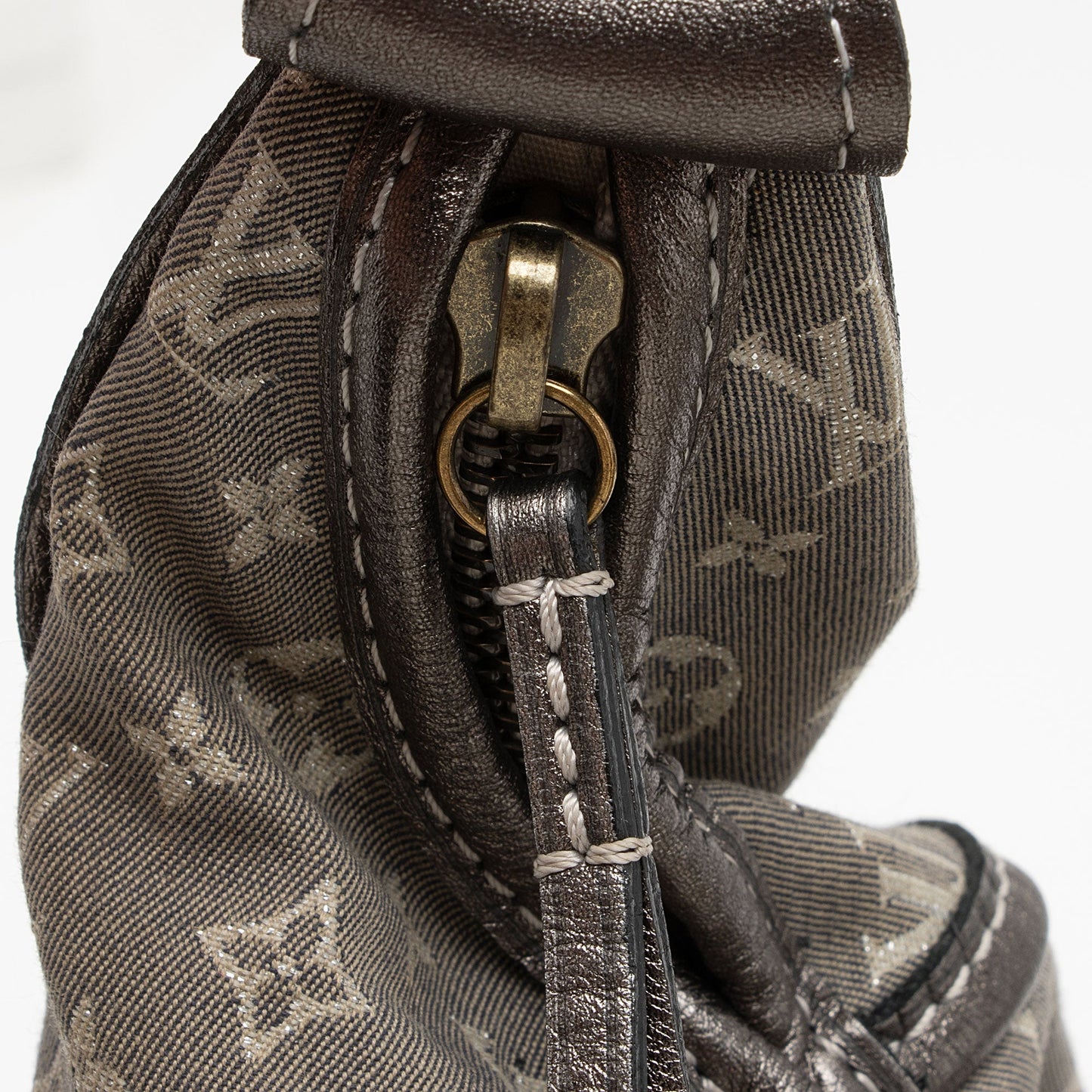 Louis Vuitton Monogram Mini Lin Manon MM Hobo (SHF-6AkcNd)