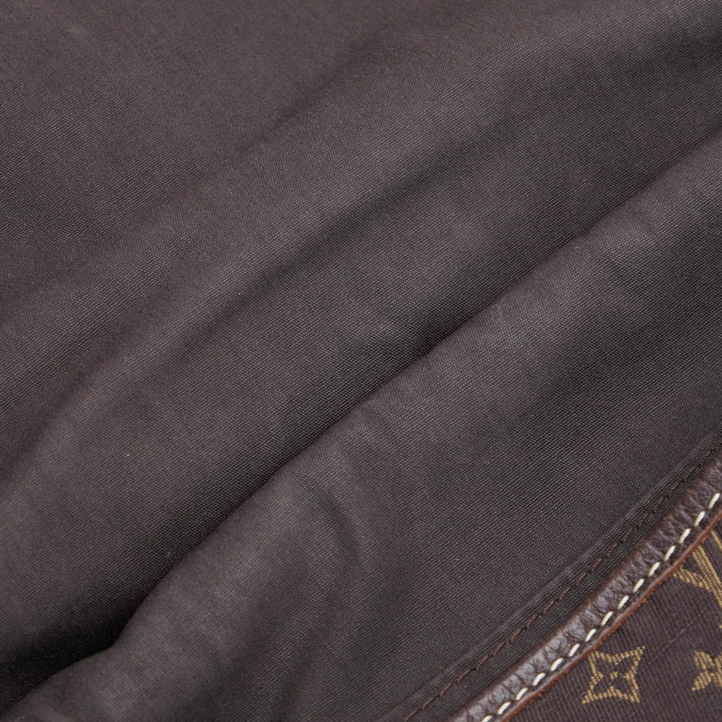 Louis Vuitton Monogram Mini Lin Saumur (SHG-WCcvvk)