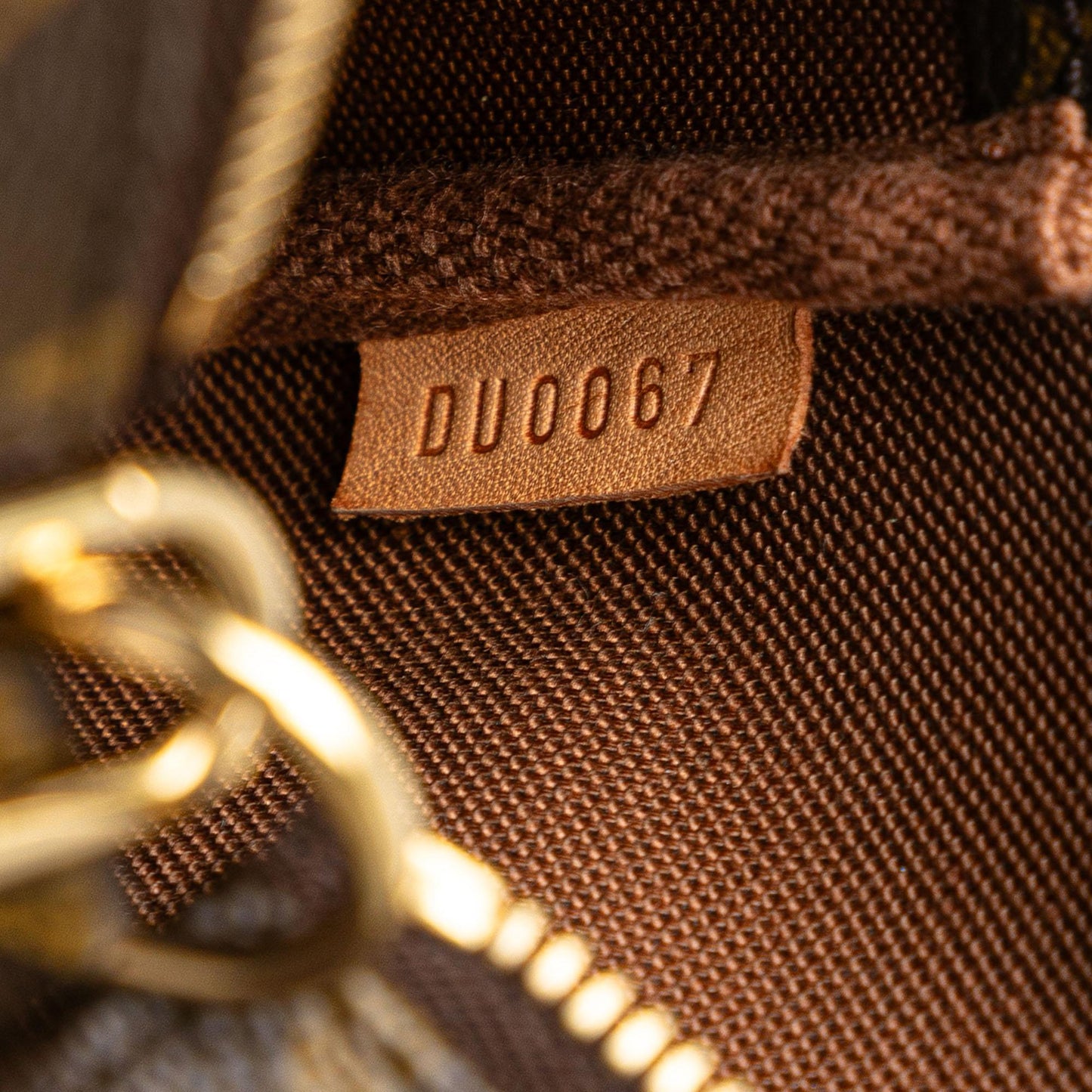 Louis Vuitton Monogram Mini Pochette Accessoires (SHG-UYyNe6)