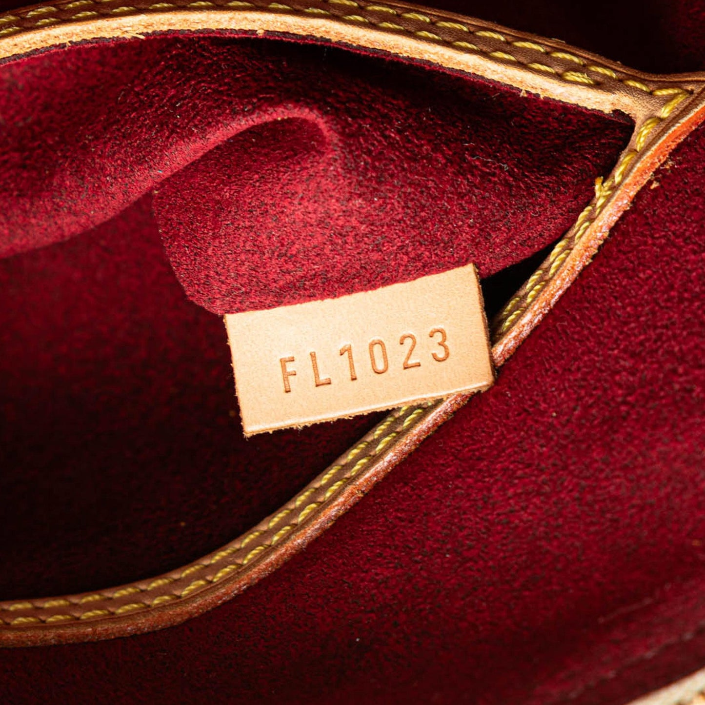 Louis Vuitton Monogram Multicolore Alma PM (SHG-XtayPv)