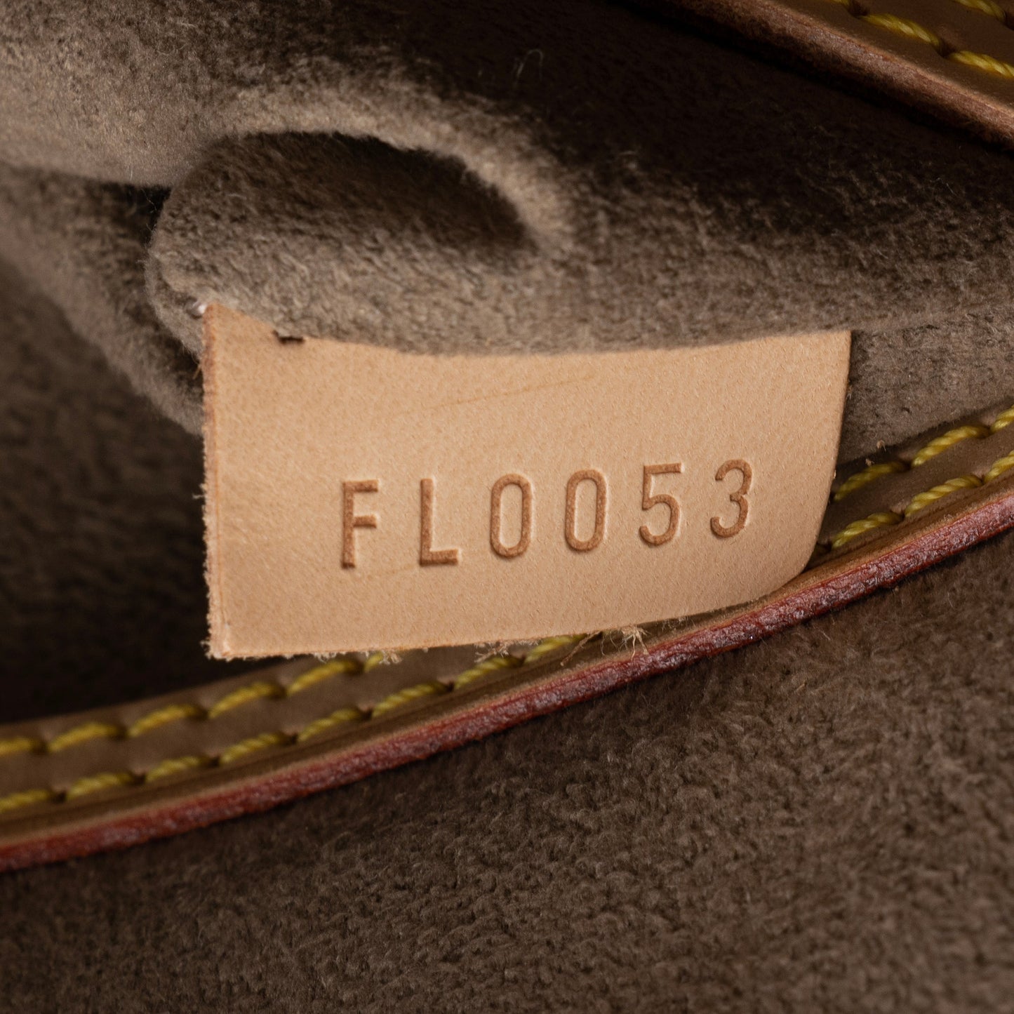 Louis Vuitton Monogram Multicolore Alma Satchel (SHF-QnpUns)