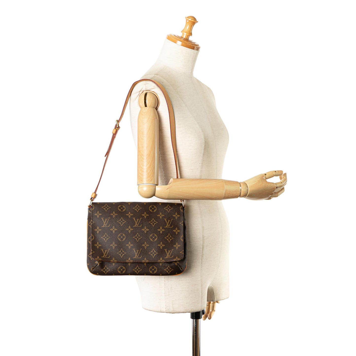 Louis Vuitton Monogram Musette Tango Short Strap (SHG-zlElhl)