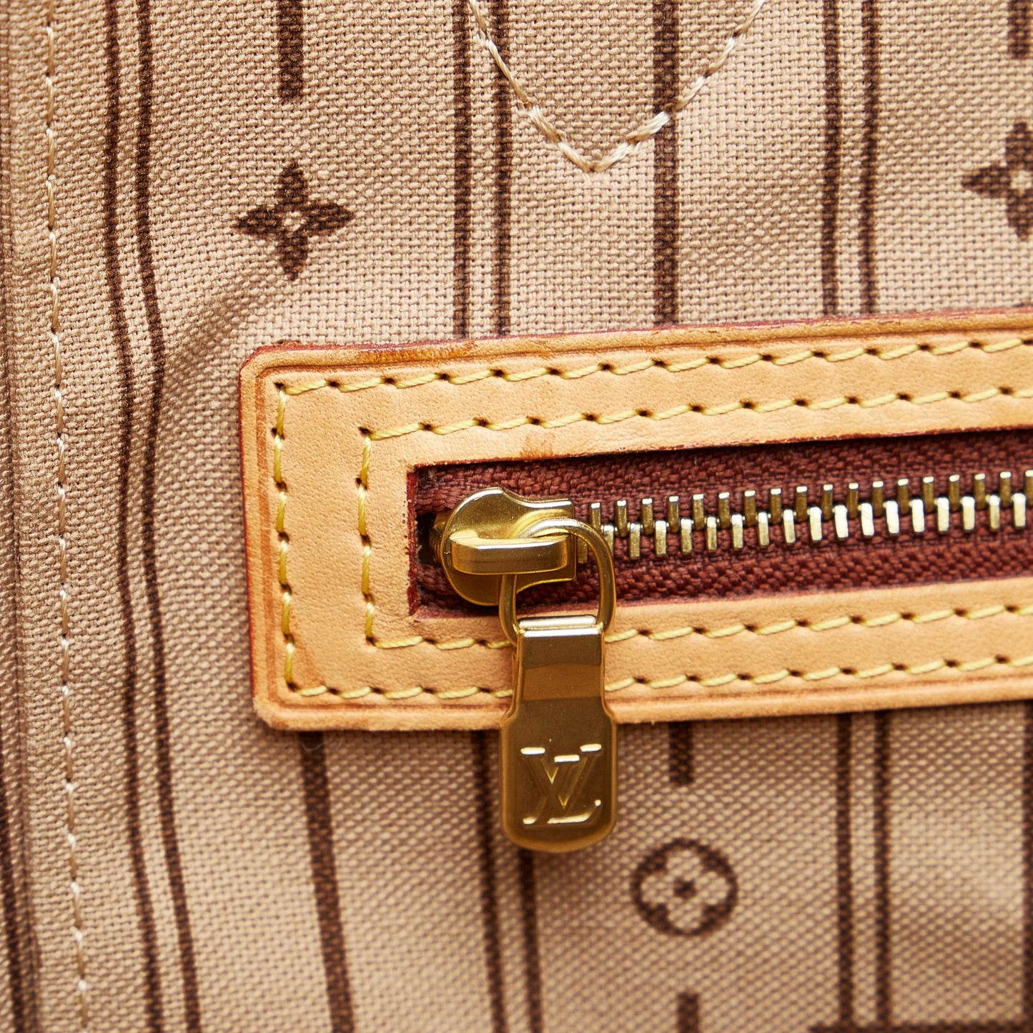 Louis Vuitton Monogram Neverfull MM (SHG-PZlVYf)