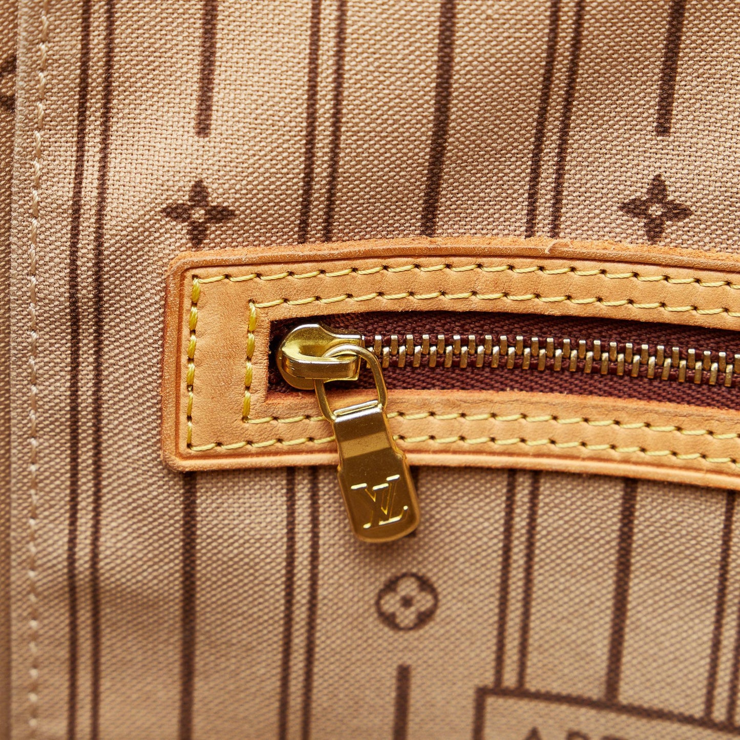 Louis Vuitton Monogram Neverfull MM (SHG-urV7uX)