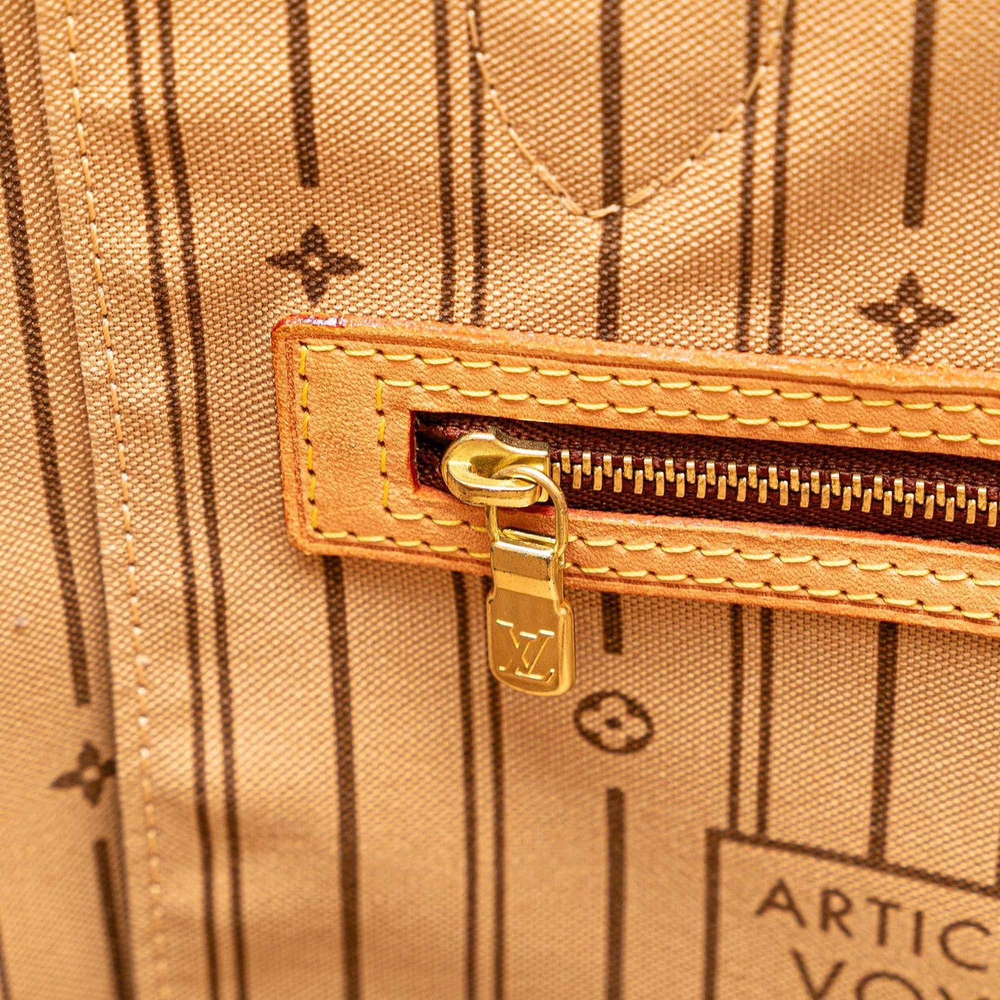 Louis Vuitton Monogram Neverfull MM (SHG-UQNLMo)