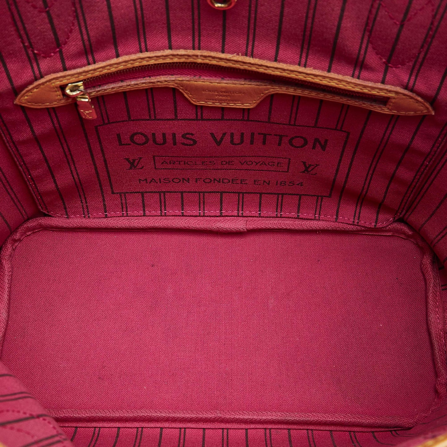 Louis Vuitton Monogram Neverfull PM (SHG-MKIg7L)