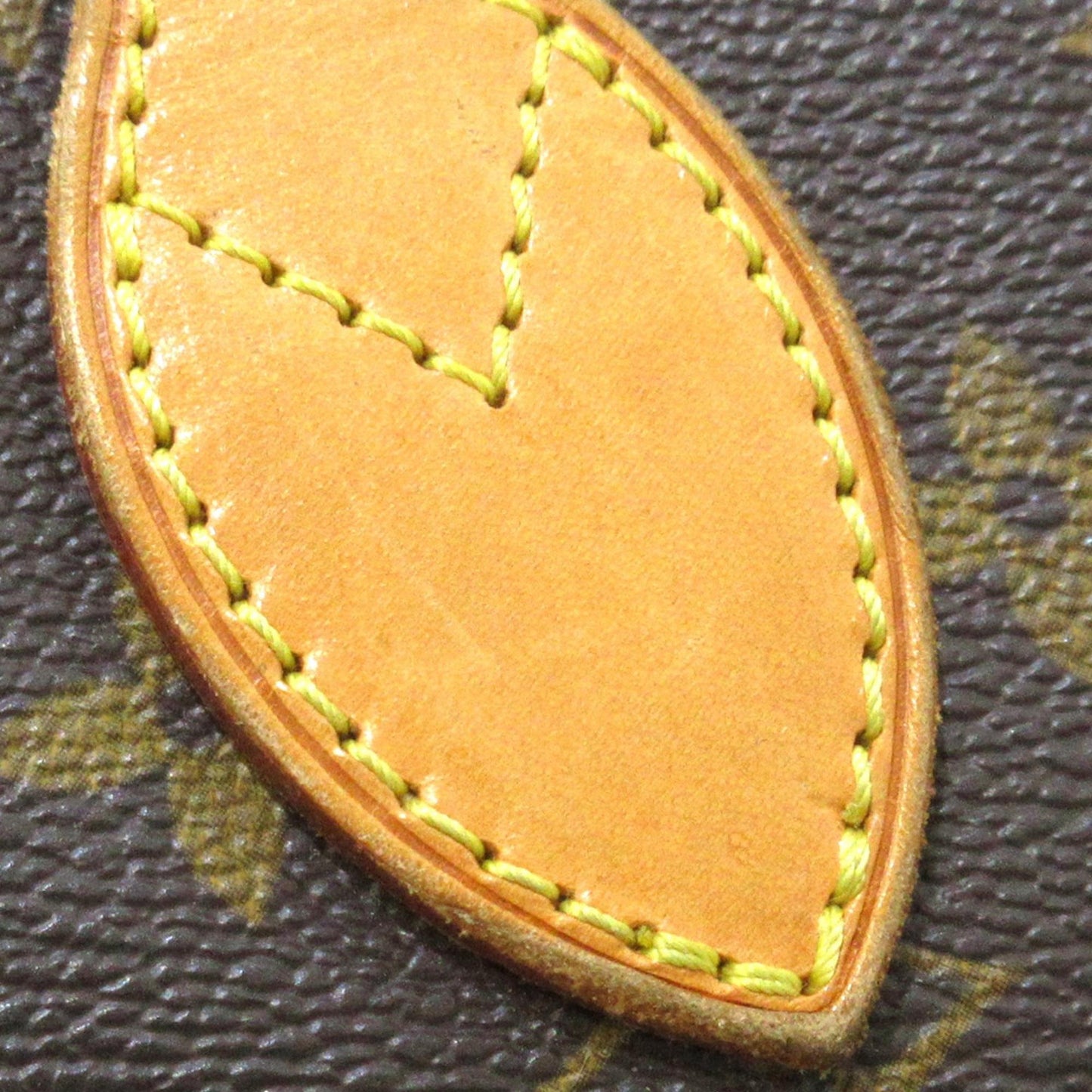 Louis Vuitton Monogram Neverfull PM (SHG-Z27Ogd)