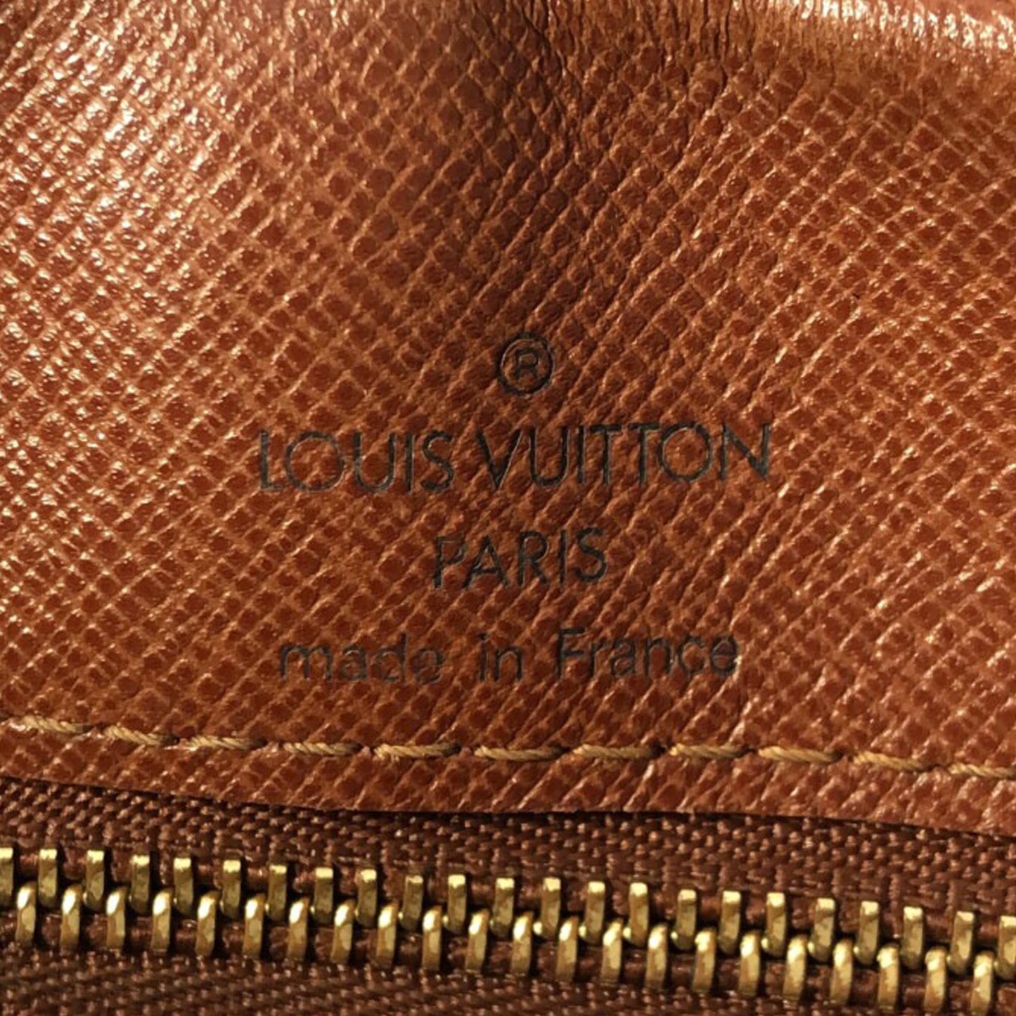 Louis Vuitton Monogram Nil Crossbody Bag (SHG-VVI87o)