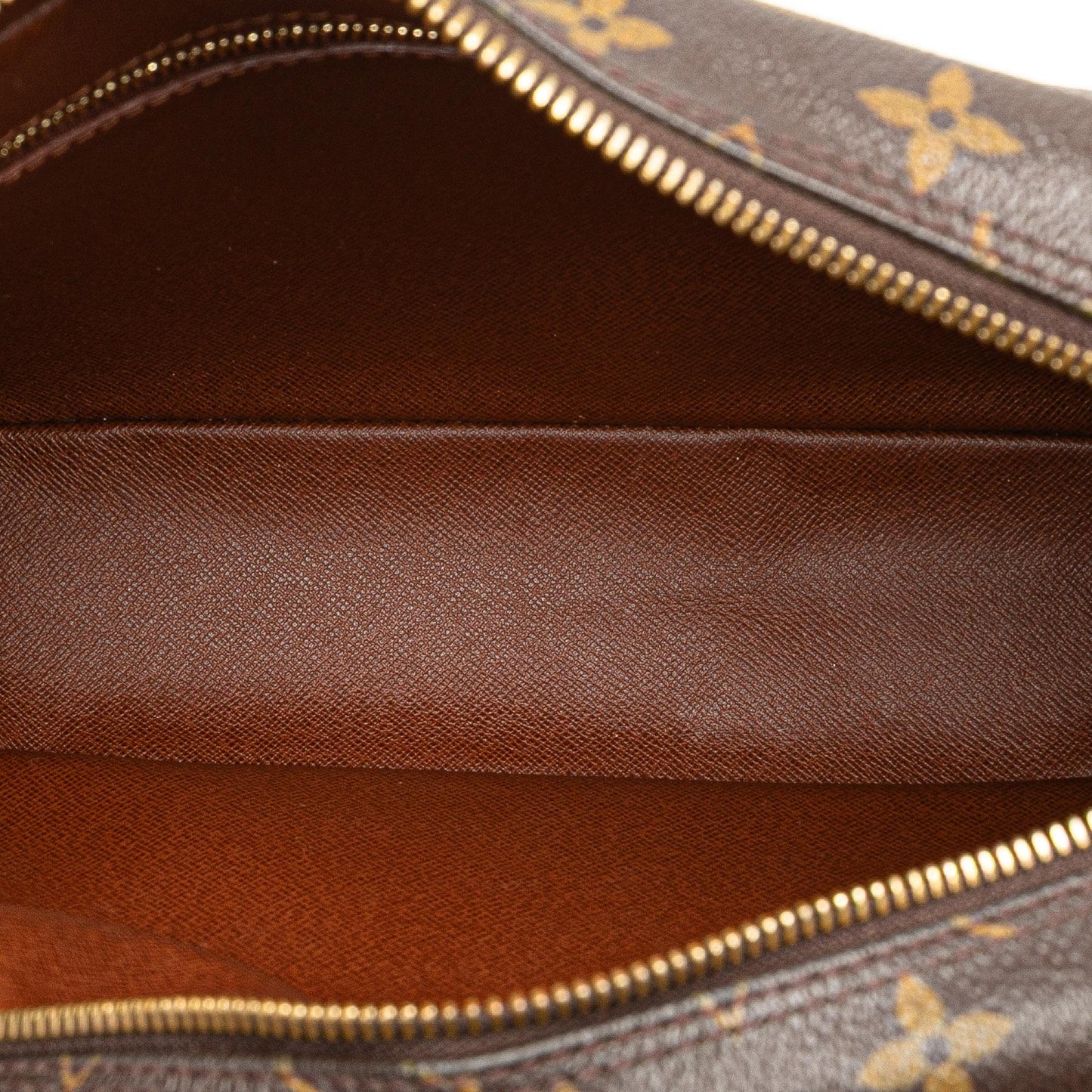 Louis Vuitton Monogram Nil Crossbody