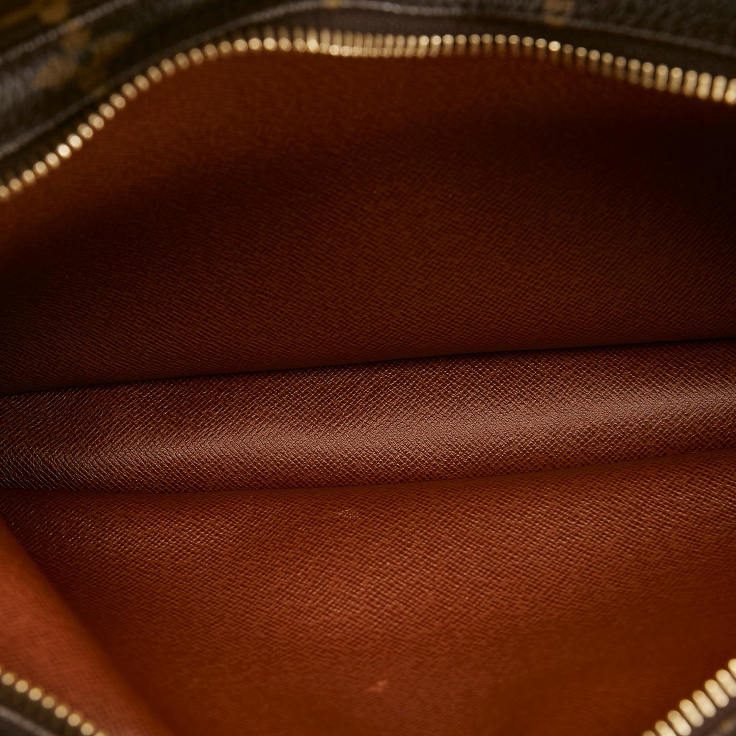 Louis Vuitton Monogram Nile (SHG-35439)