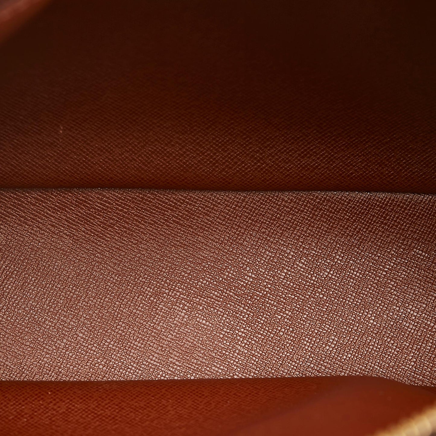 Louis Vuitton Monogram Nile (SHG-35588)