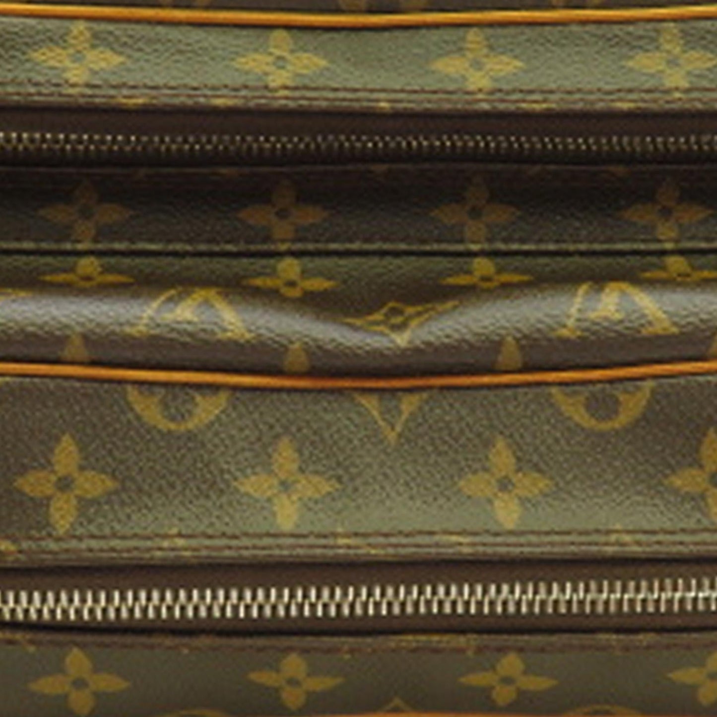 Louis Vuitton Monogram Nile (SHG-puL21k)