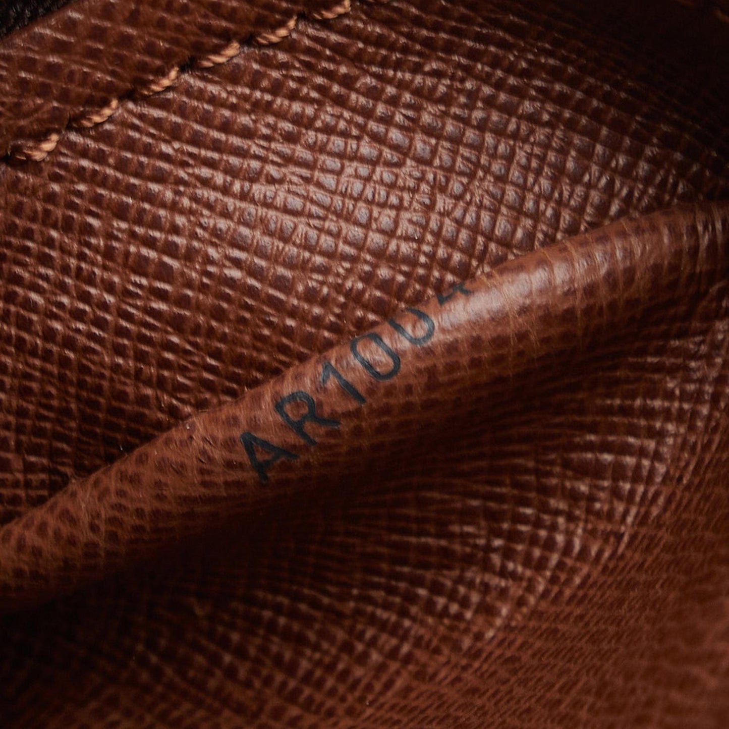 Louis Vuitton Monogram Nile (SHG-WSeZMS)