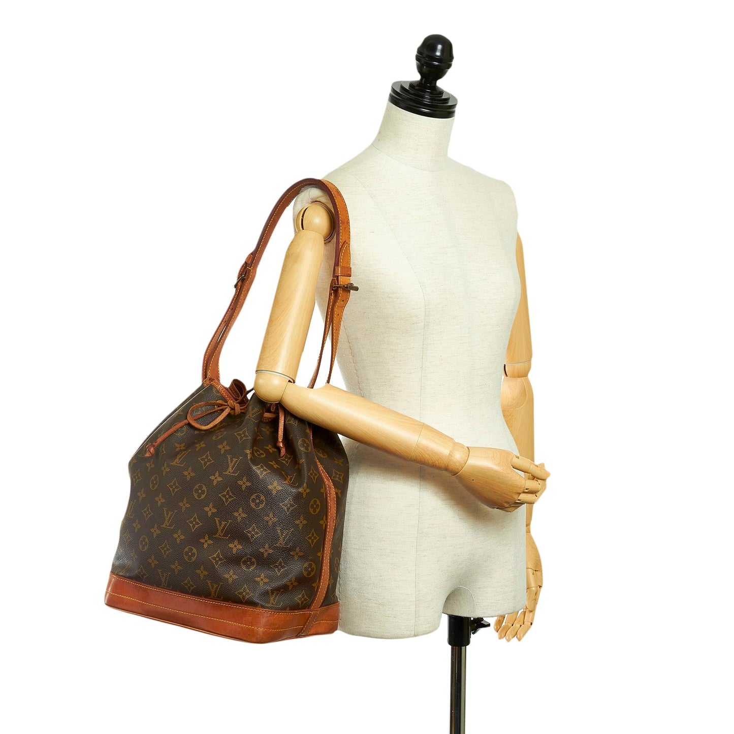 Louis Vuitton Monogram Noe (SHG-31404)