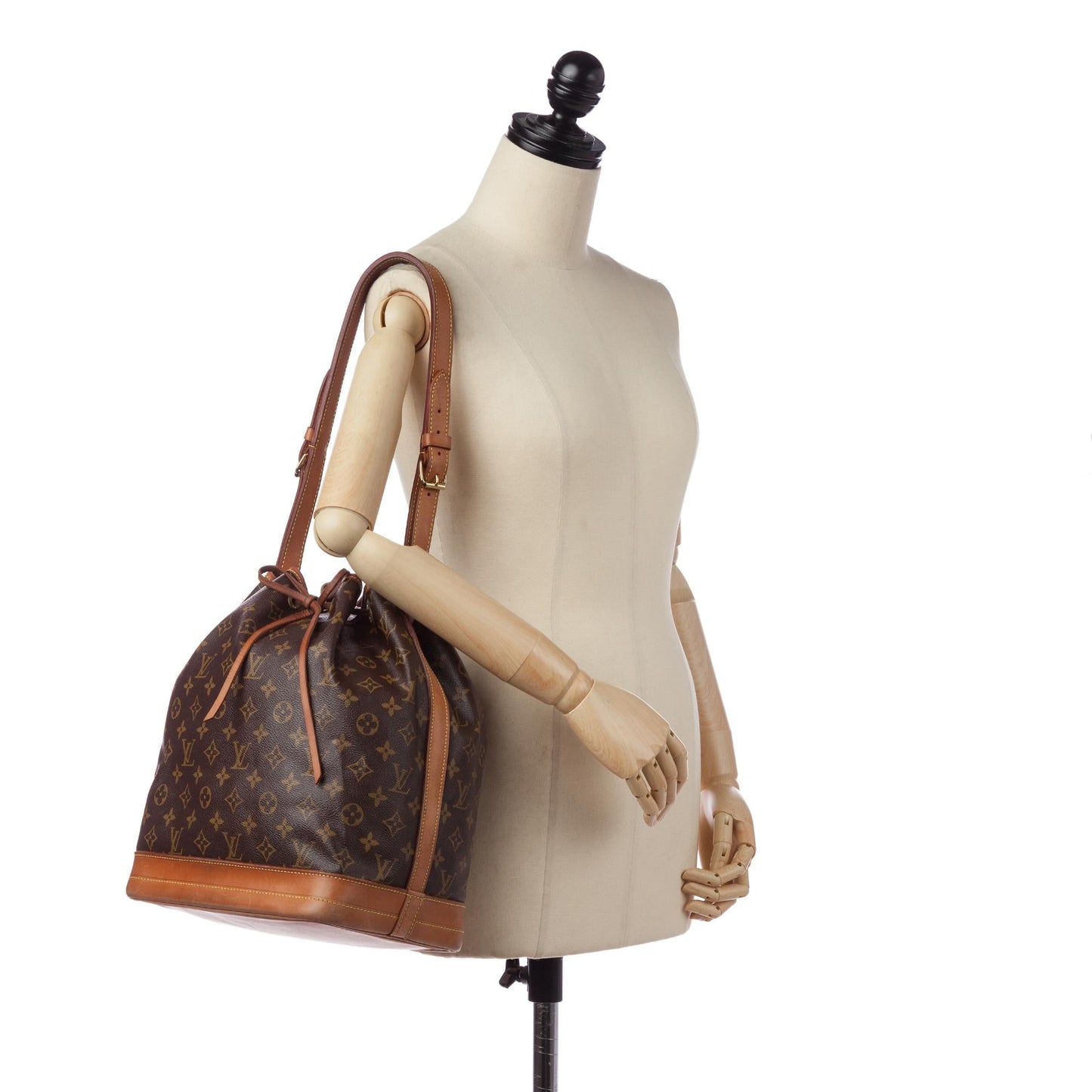 Louis Vuitton Monogram Noe (SHG-32443)