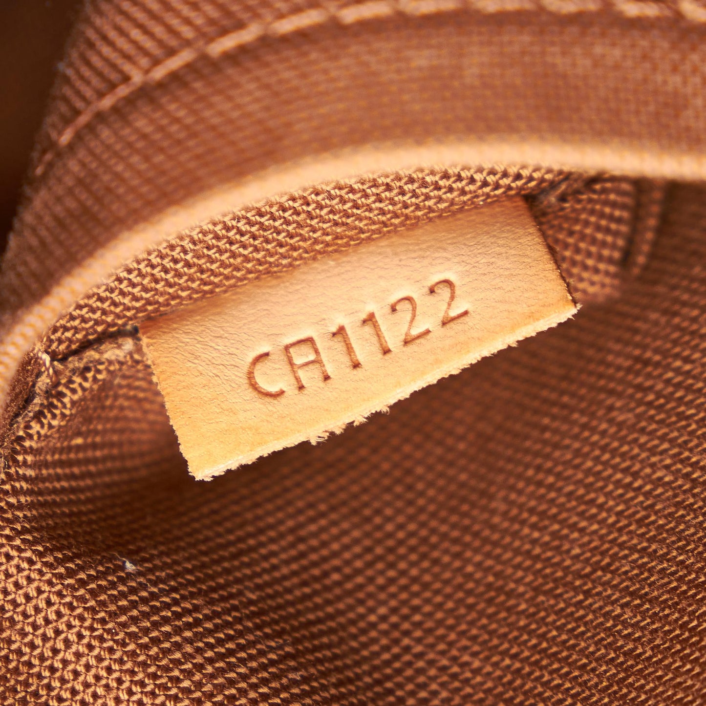 Louis Vuitton Monogram Odeon MM (SHG-KiUAGu)