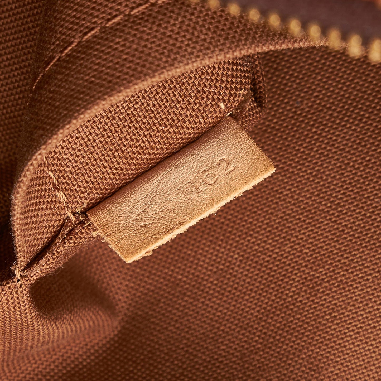 Louis Vuitton Monogram Odeon PM (SHG-ywoAzt)