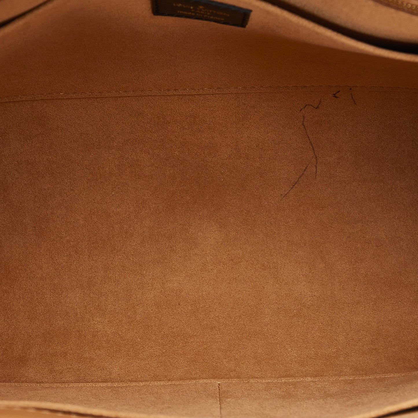 Louis Vuitton Monogram On My Side MM (SHG-C7r5xs)