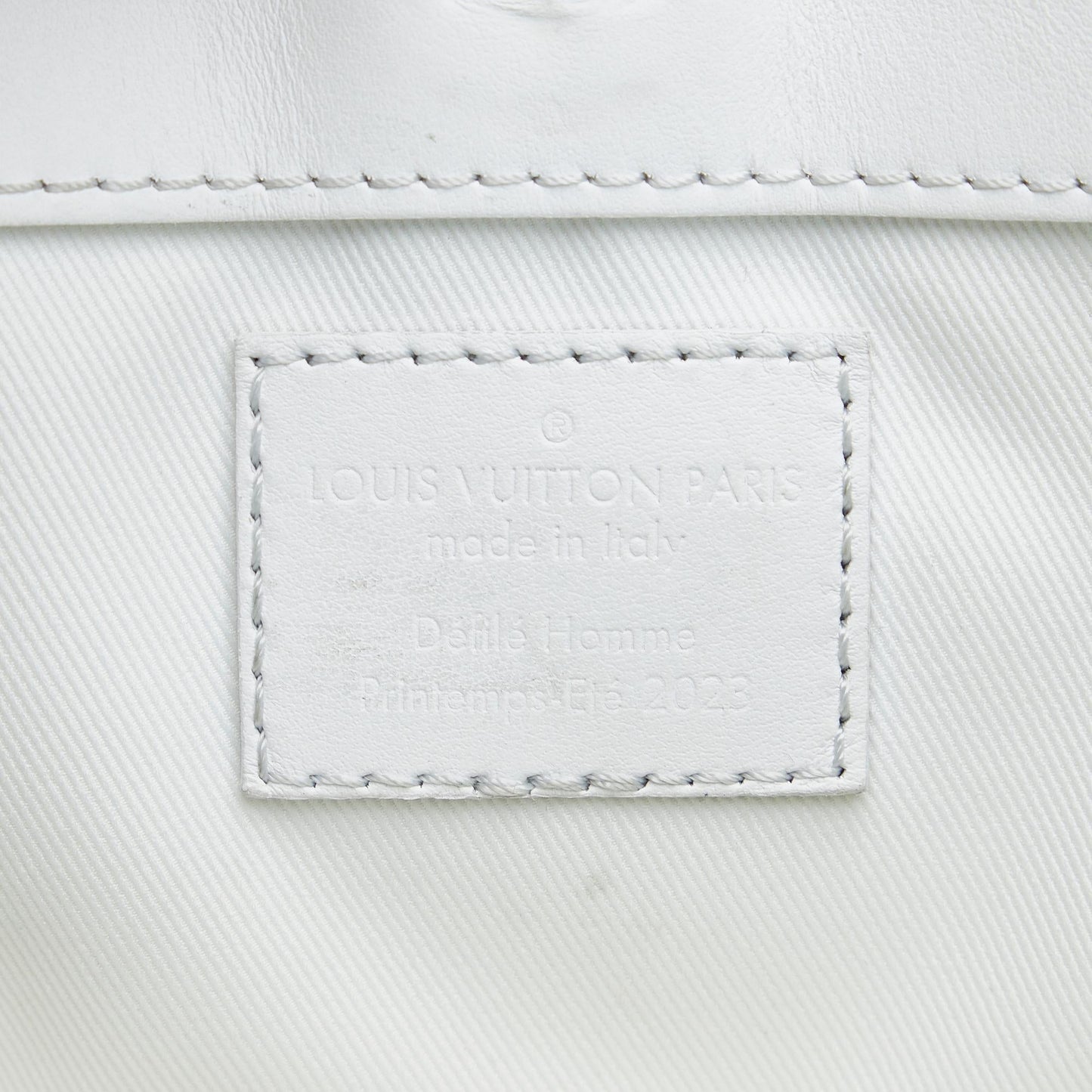 Louis Vuitton Monogram Ornaments Sac Plat 24H (SHG-dwDoVW)