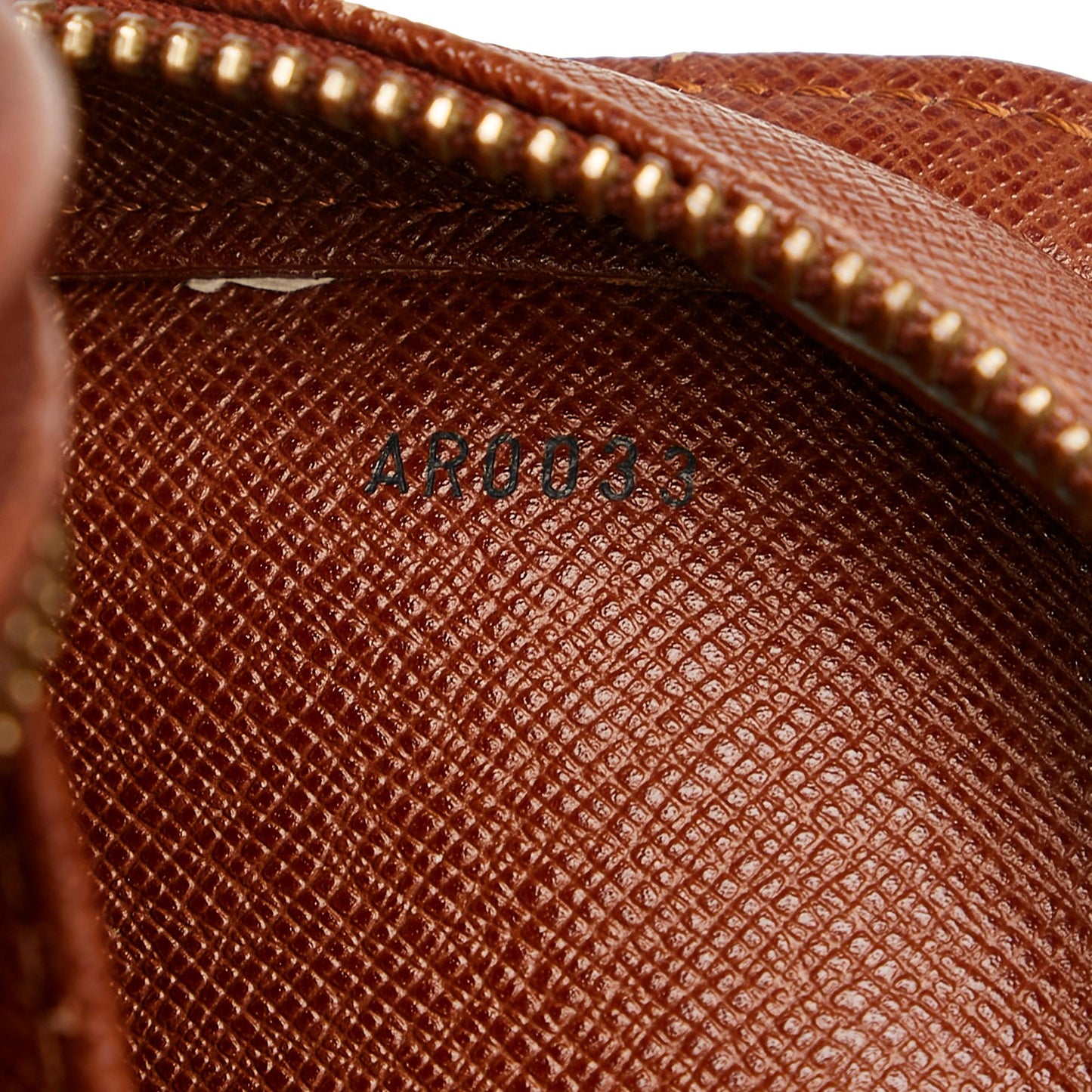 Louis Vuitton Monogram Orsay (SHG-35702)