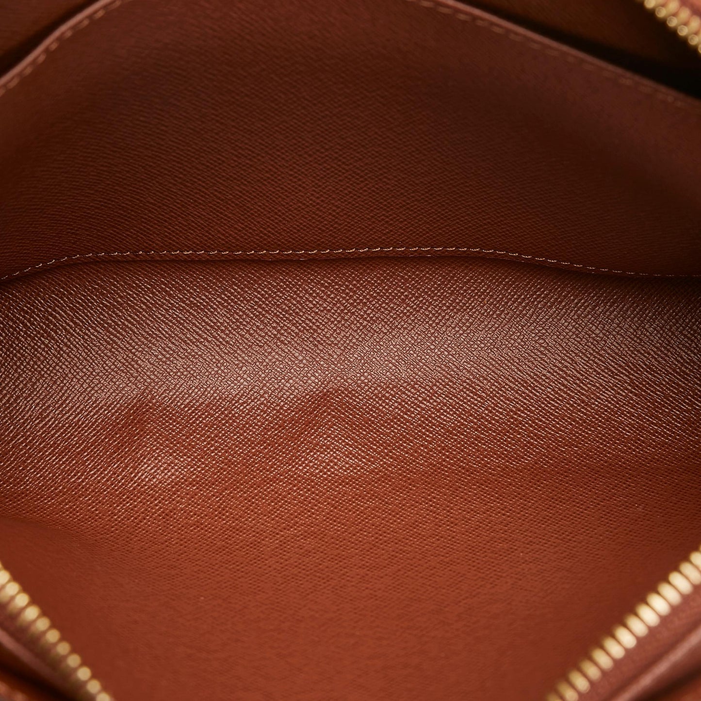 Louis Vuitton Monogram Orsay (SHG-bsoL6y)