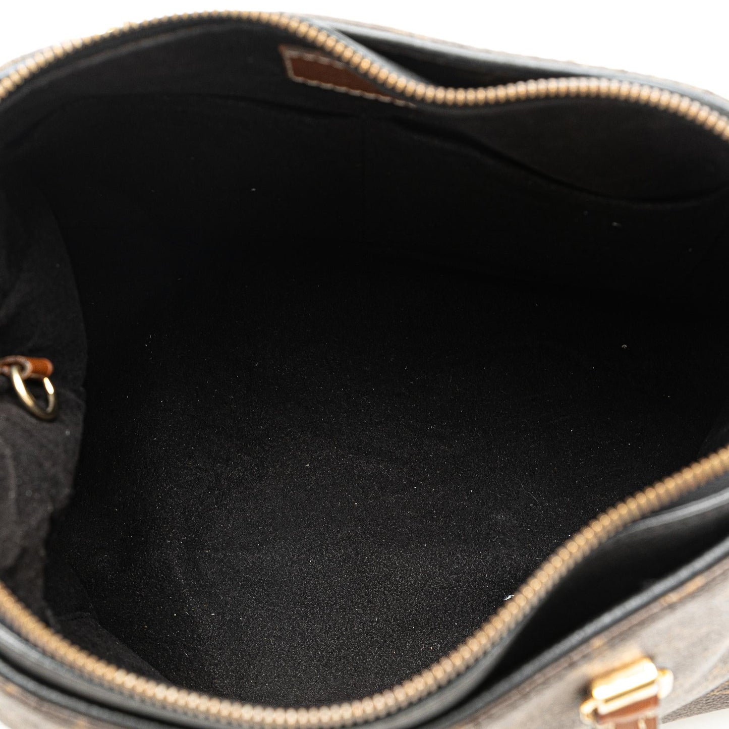 Louis Vuitton Monogram Pallas MM (SHG-4yLE0t)