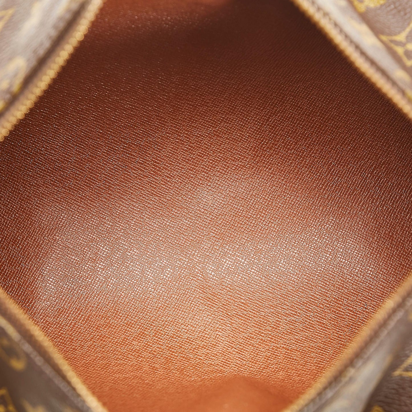 Louis Vuitton Monogram Papillon 26 (SHG-37535)