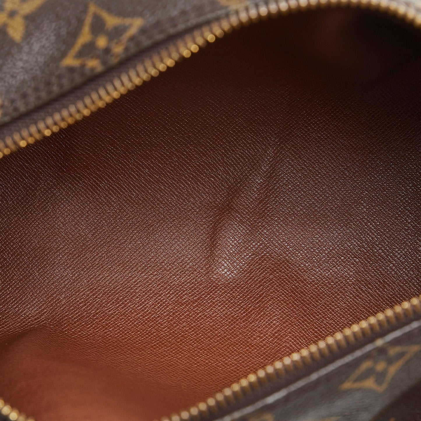 Louis Vuitton Monogram Papillon 26 (SHG-Gn9ejq)