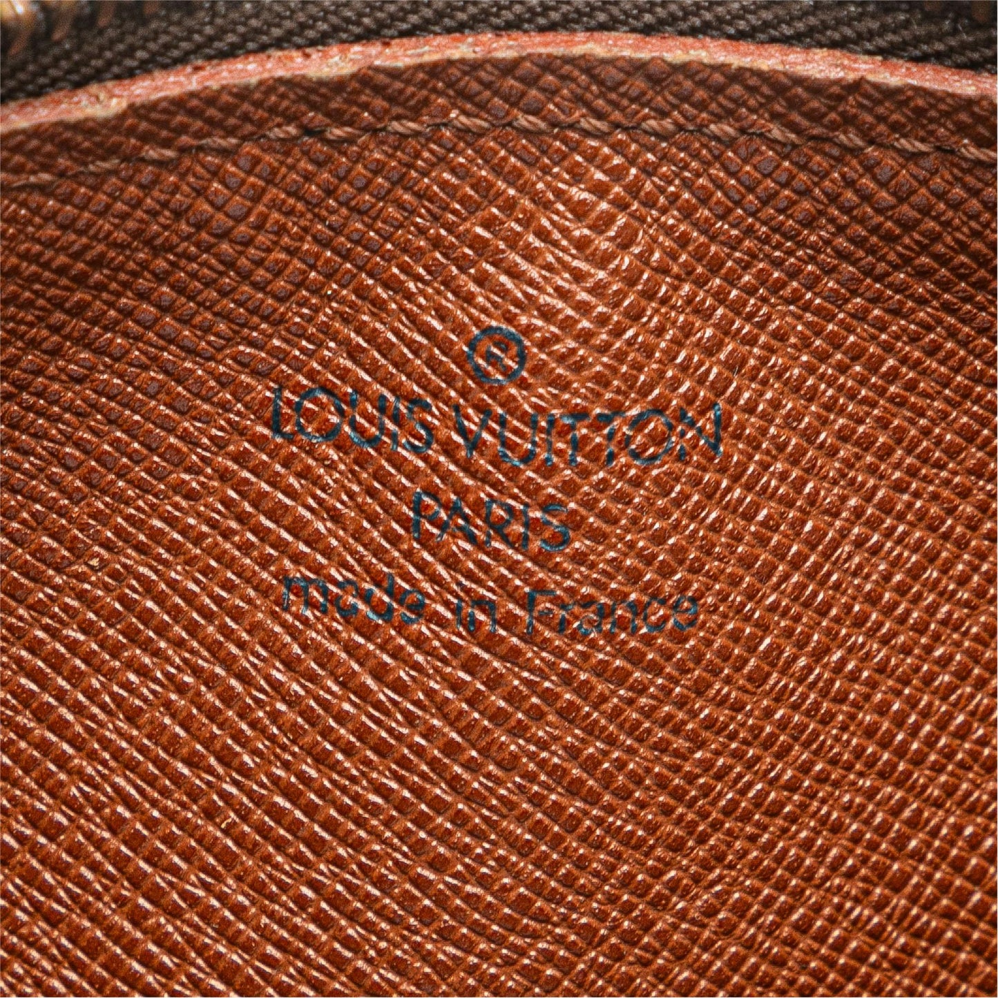 Louis Vuitton Monogram Papillon 26 (SHG-oWNKdj)
