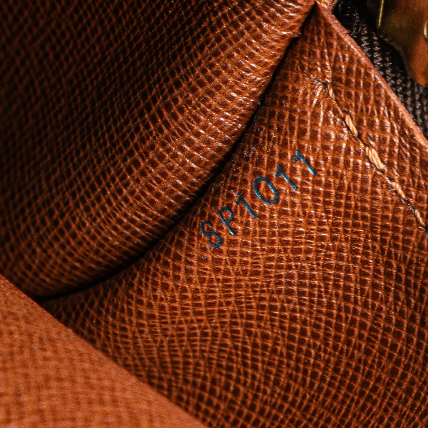 Louis Vuitton Monogram Papillon 26
