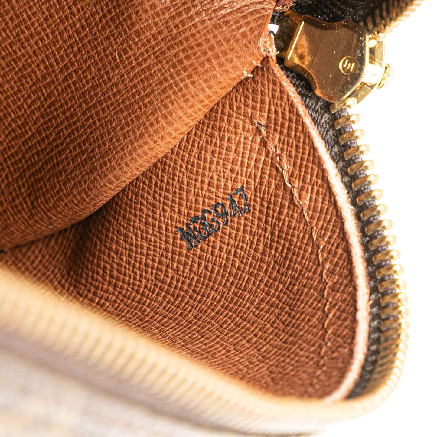 Louis Vuitton Monogram Papillon 26