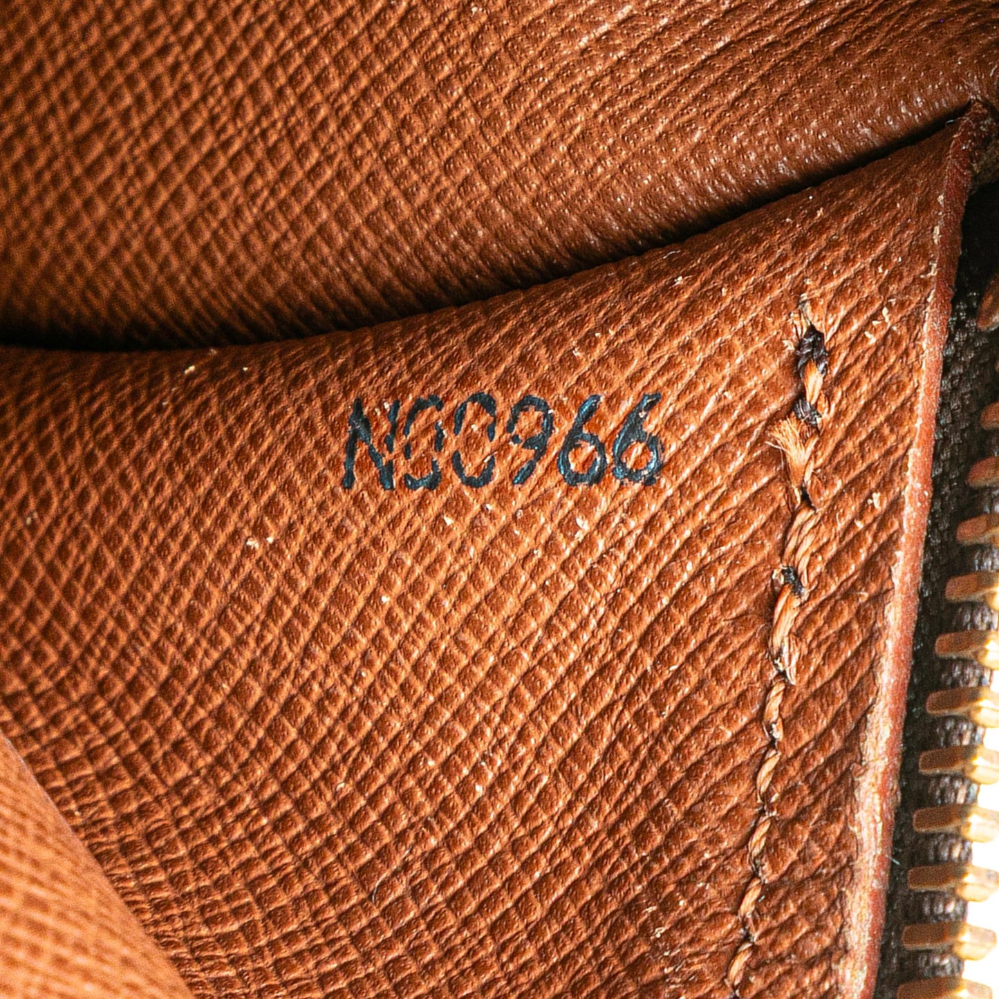 Louis Vuitton Monogram Papillon 26