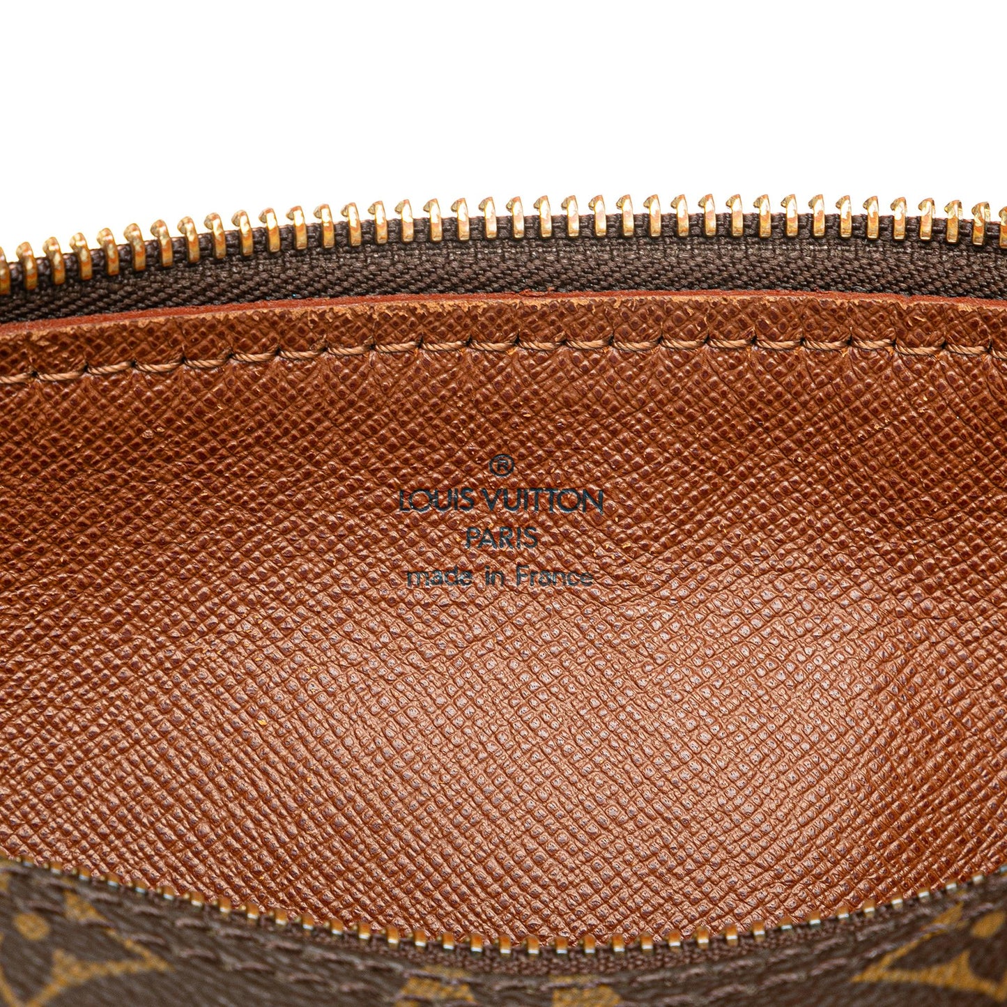 Louis Vuitton Monogram Papillon 28 (SHG-pJpq0o)