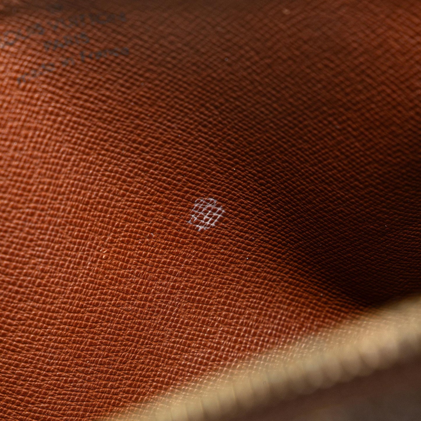 Louis Vuitton Monogram Papillon 30 (SHG-3L683v)
