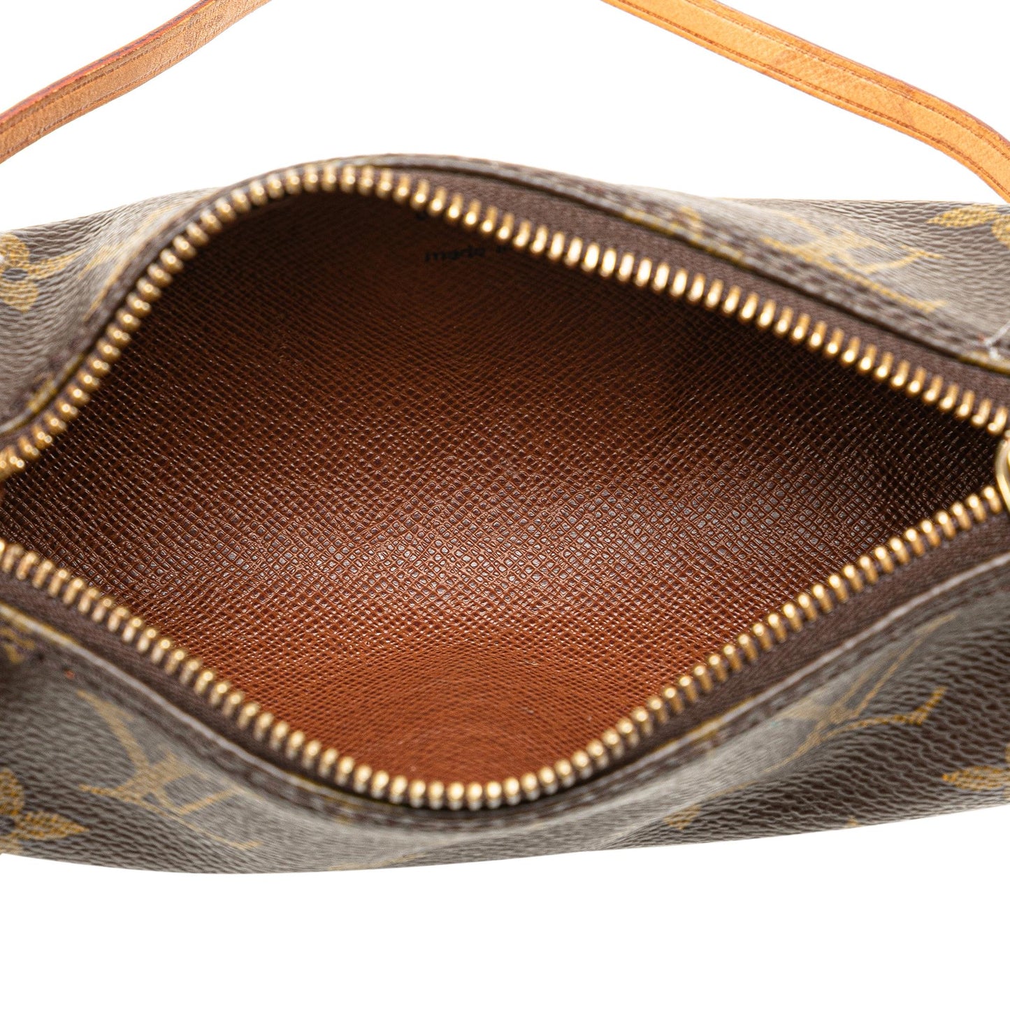 Louis Vuitton Monogram Papillon Pochette (SHG-c2F1HM)