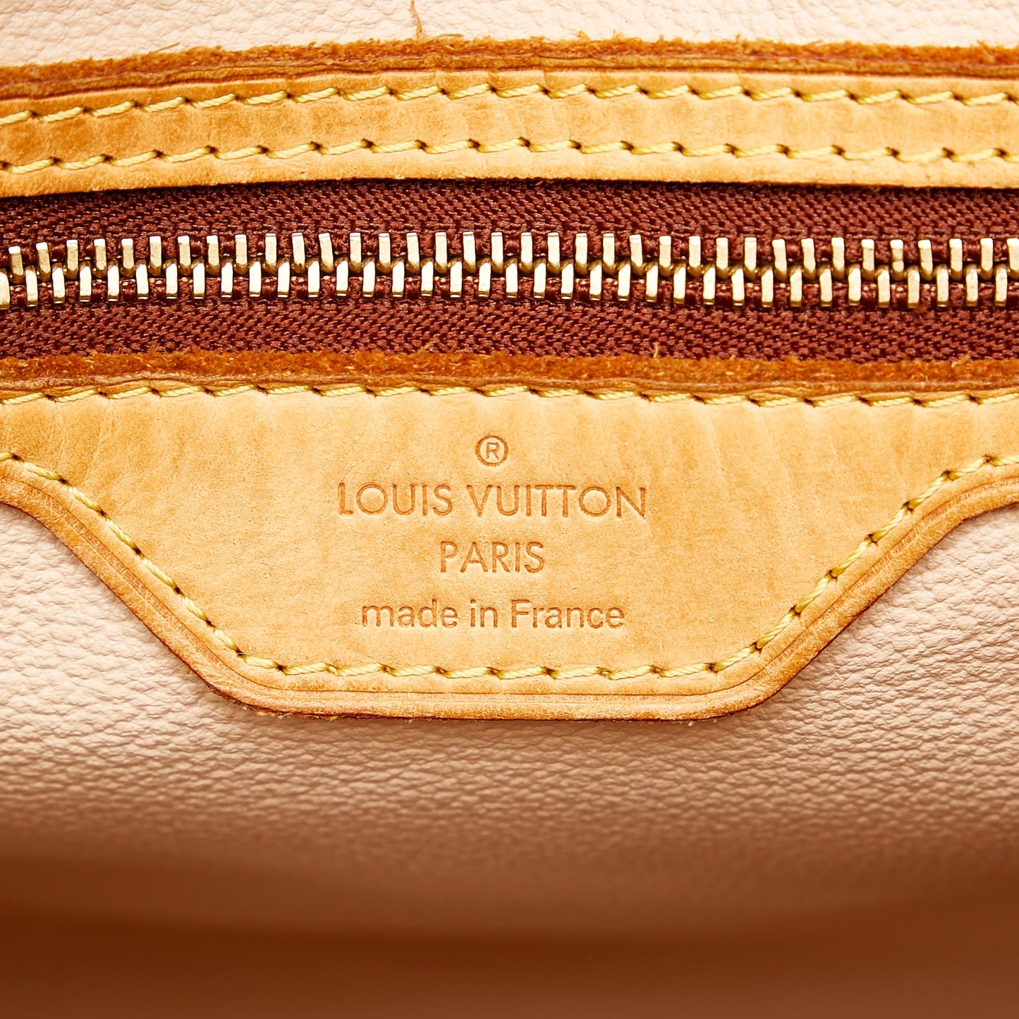 Louis Vuitton Monogram Petit Bucket Bag (SHG-31489)