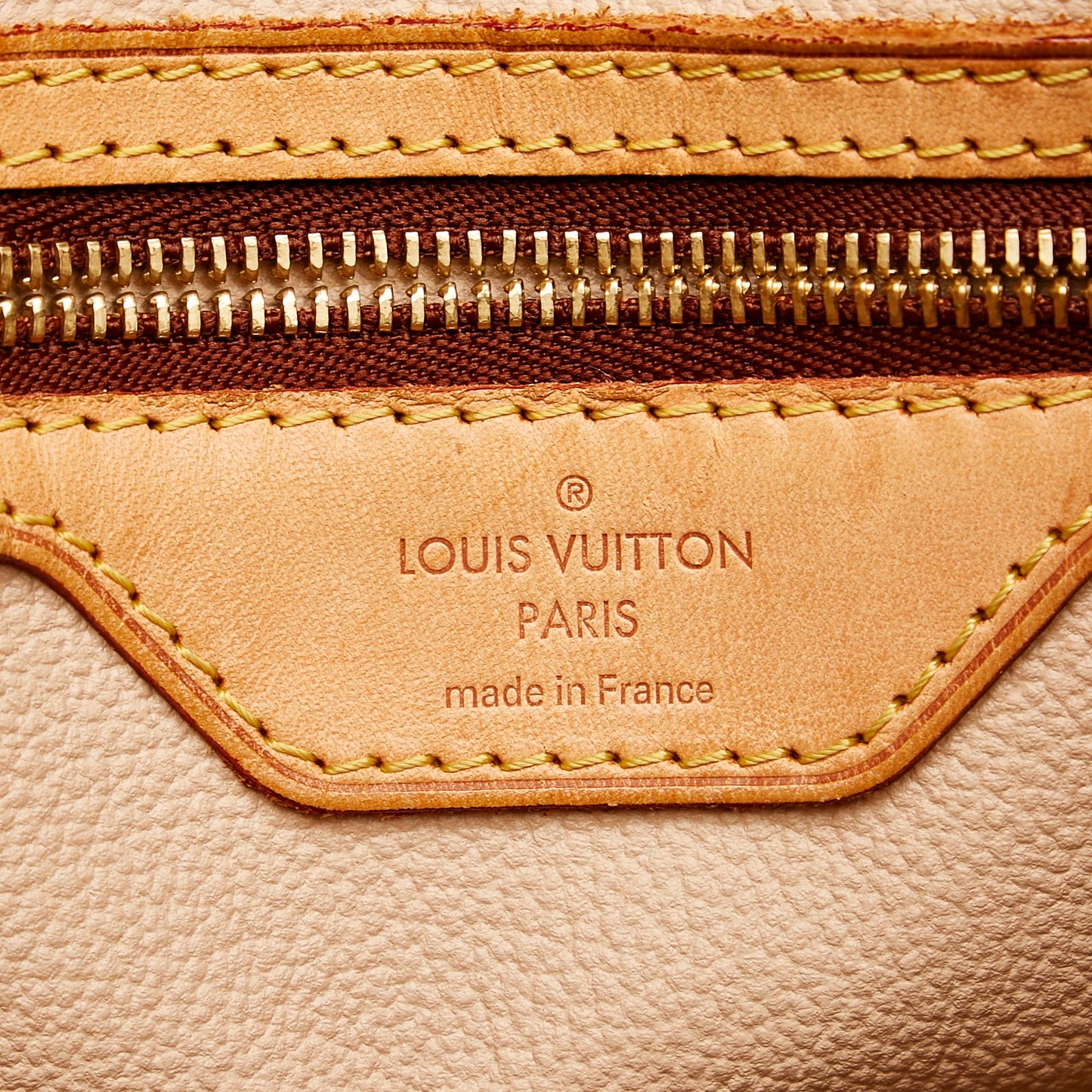 Louis Vuitton Monogram Petit Bucket (SHG-35438)