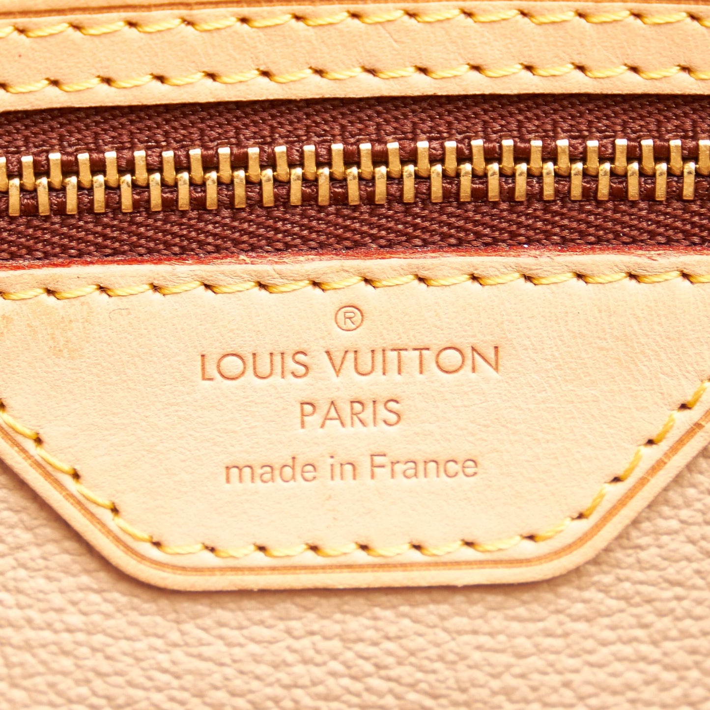 Louis Vuitton Monogram Petit Bucket (SHG-Epj7uZ)