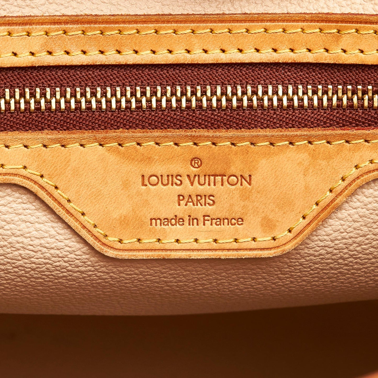Louis Vuitton Monogram Petit Bucket (SHG-2blOsG)