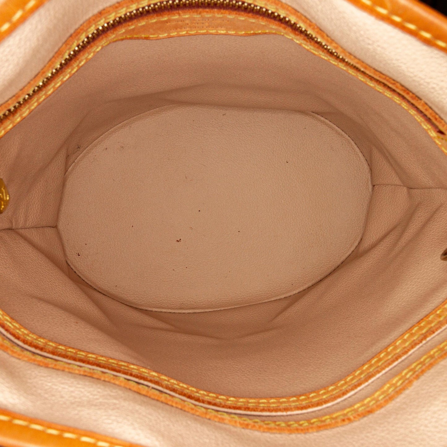 Louis Vuitton Monogram Petit Bucket (SHG-dkdR4h)