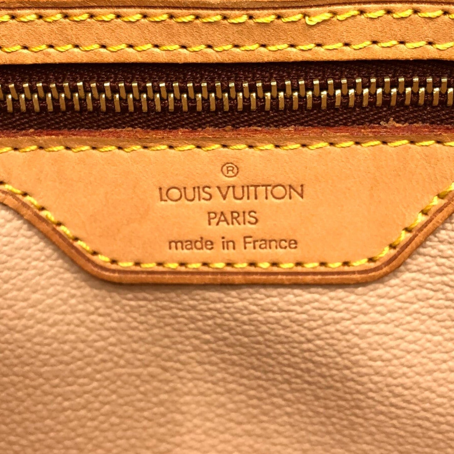 Louis Vuitton Monogram Petit Bucket (SHG-3C1Mm6)