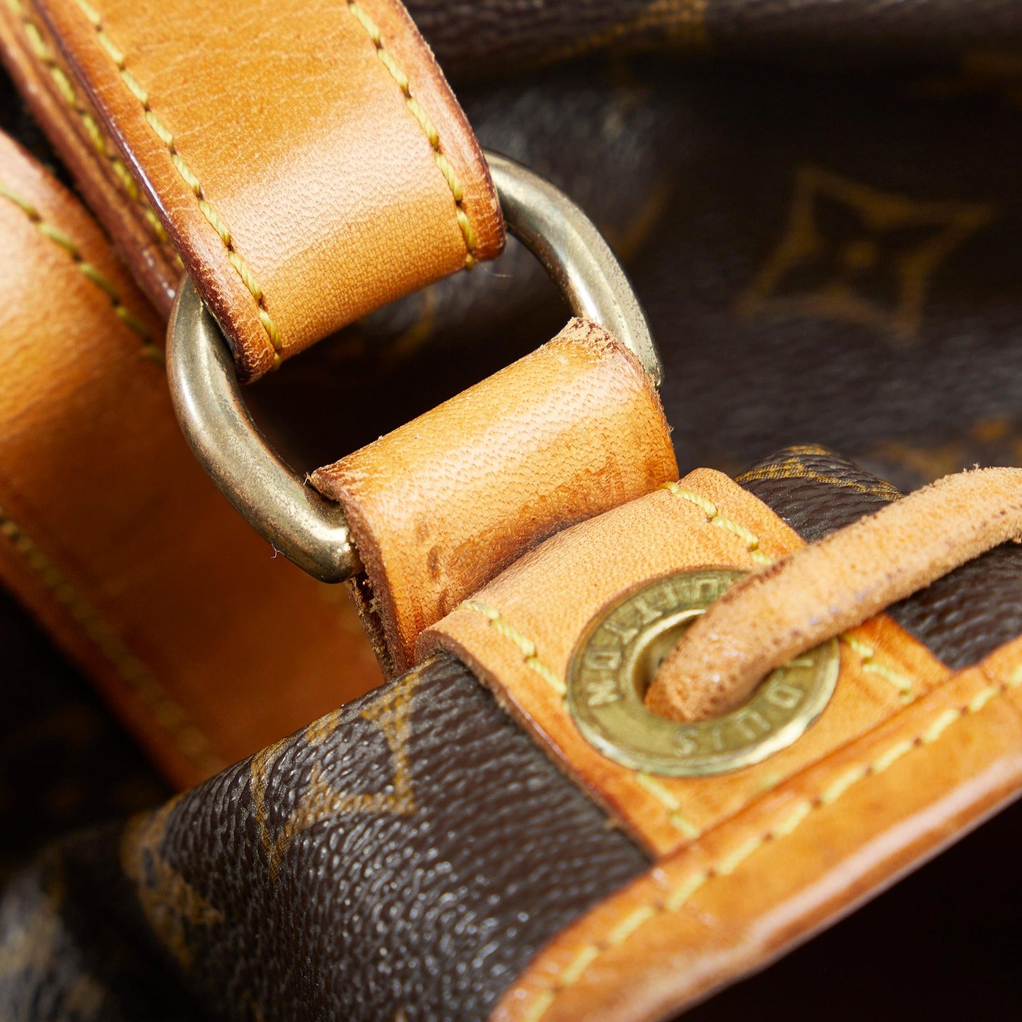 Louis Vuitton Monogram Petit Noe (SHG-vT3T0r)