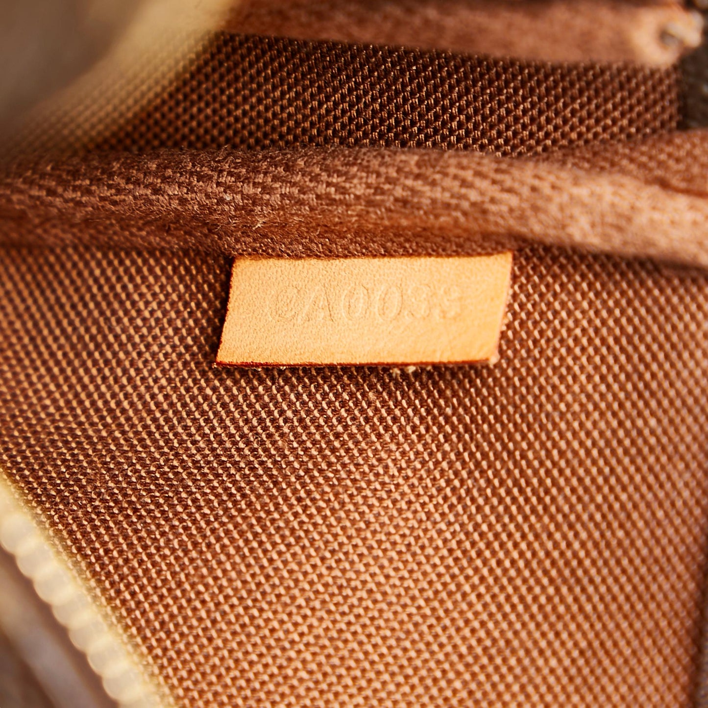 Louis Vuitton Monogram Pochette Accessoires Long Strap (SHG-L6L2rq)