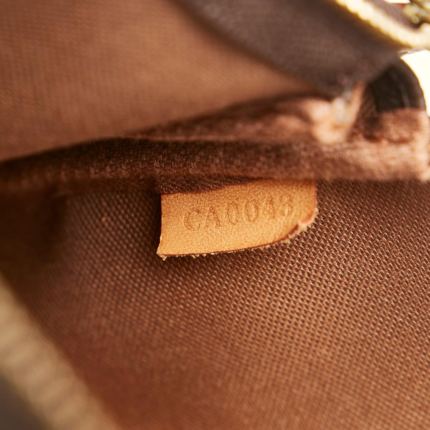 Louis Vuitton Monogram Pochette Accessoires (SHG-EdABSL)