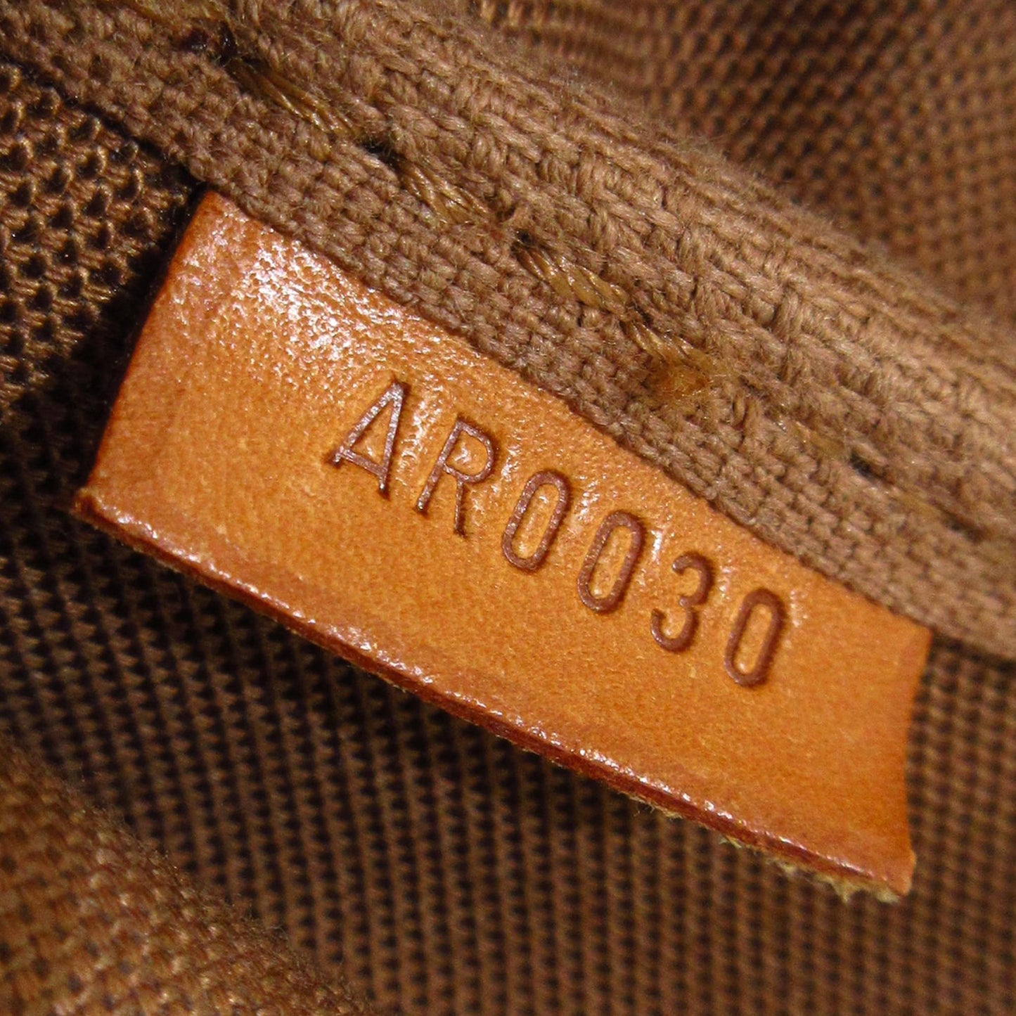 Louis Vuitton Monogram Pochette Accessoires (SHG-B5dfS0)